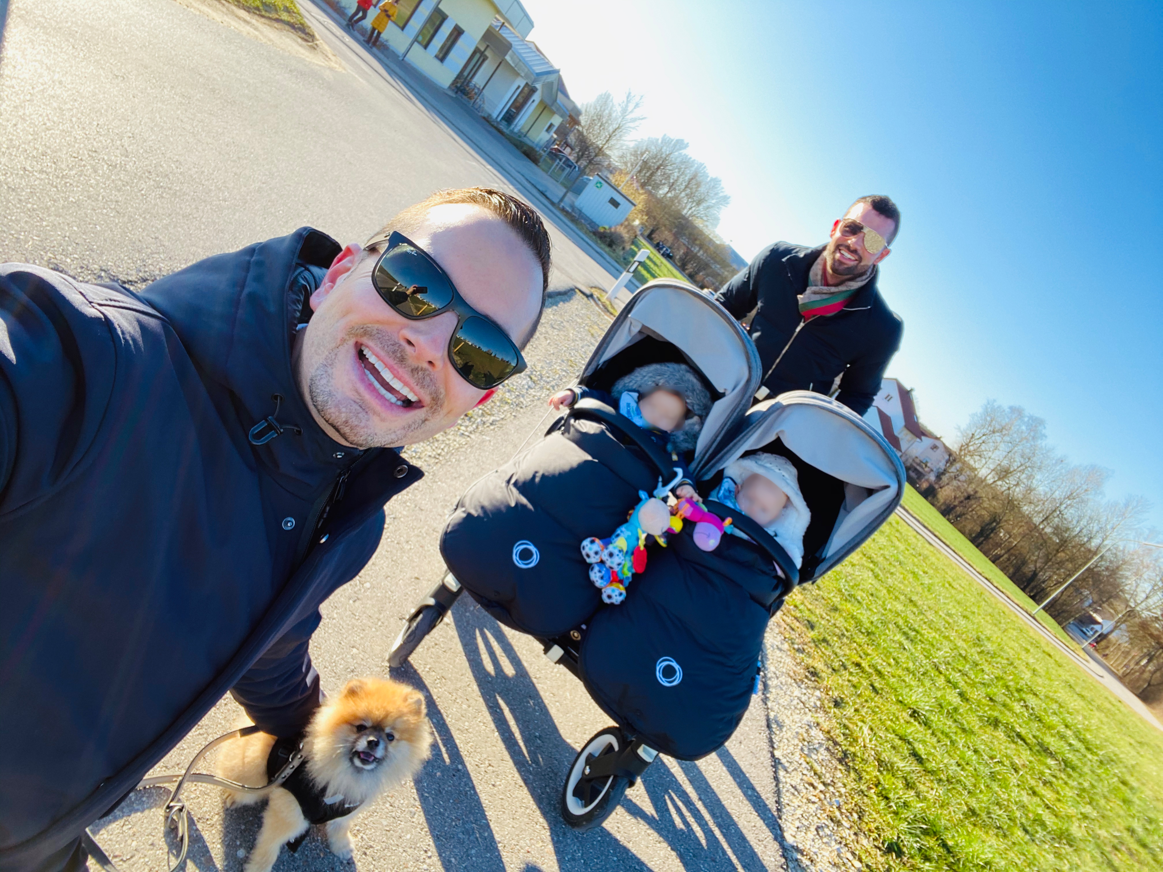Die ganze Regenbogenfamilie unterwegs // © Daniel&Roman Nawrot Die ganze Regenbogenfamilie unterwegs