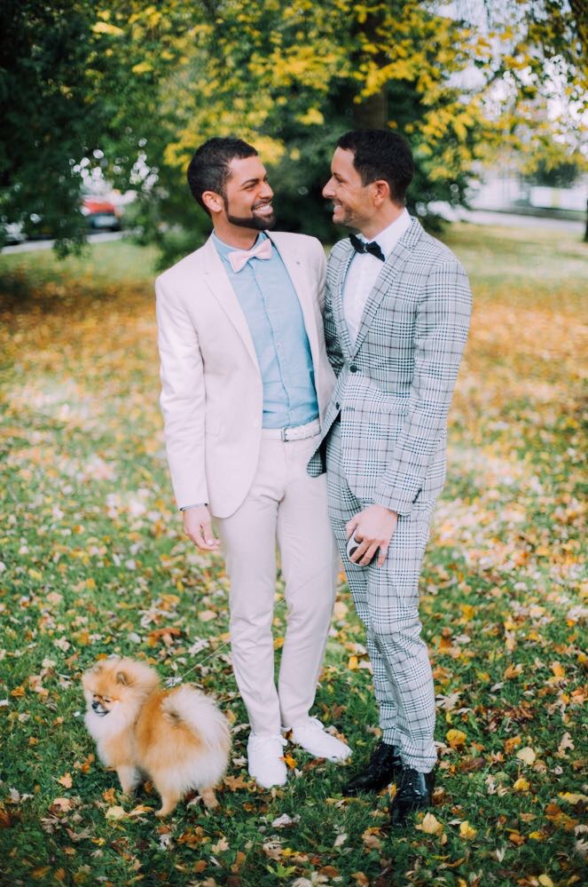 Seit 2011 unzertrennlich mit Hund Prince // © Roman&Daniel Nawrot Seit 2011 unzertrennlich mit Hund Prince