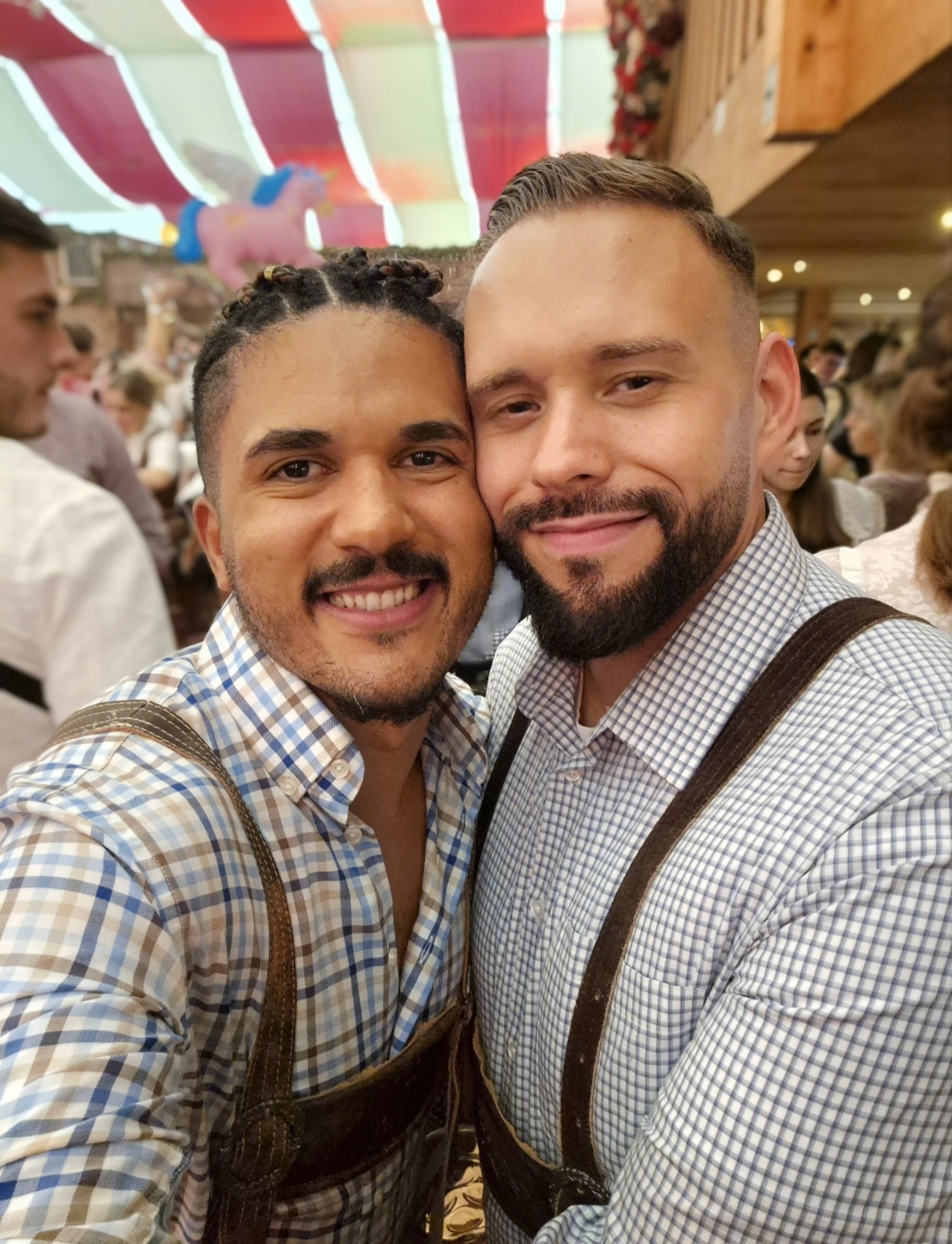 Pascal und Juliano bei ihrer Hochzeit