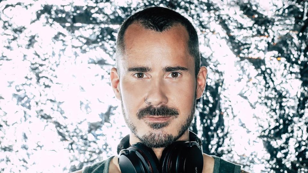 DJ Herzbeat // © instagram.com/dj_herzbeat_