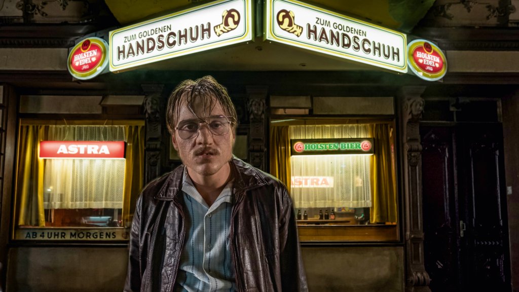 Der Goldene Handschuh // © 2018 Warner Bros.