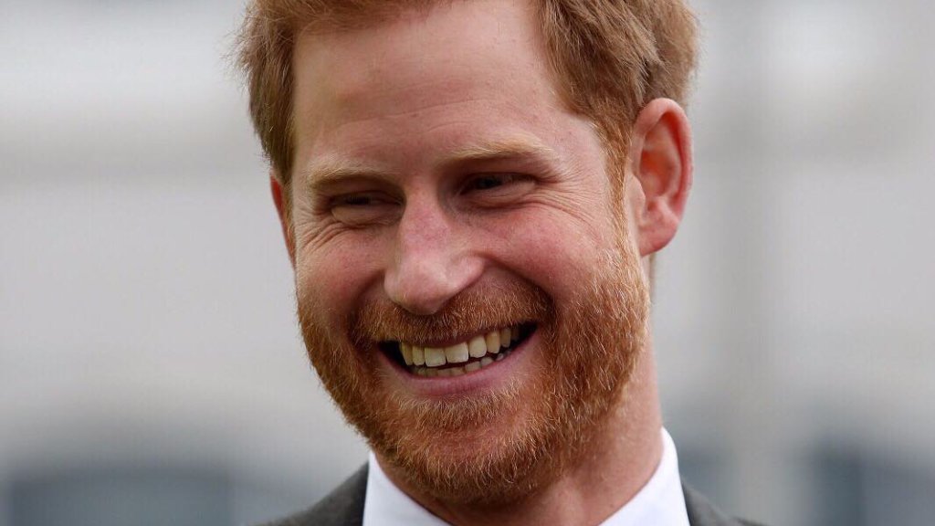 Prinz Harry leistet Wohltätigkeitsarbeit // © instagram.com/kensintonroyal