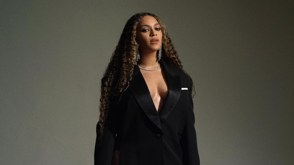 Beyoncé Queen of R&B // © instagram.com/beyonce