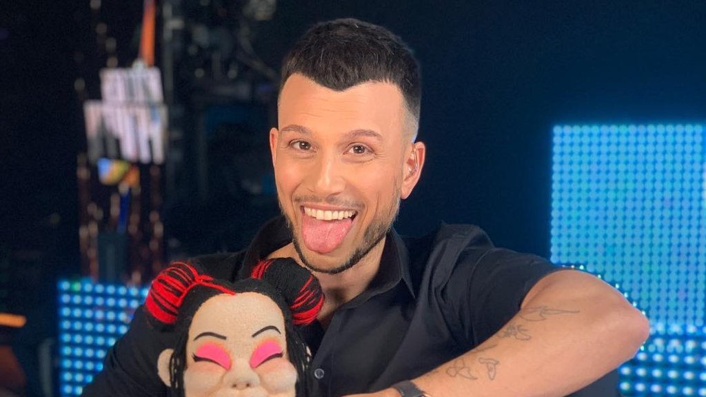 ESC Moderator Assi Azar // © instagram.com/assiazar