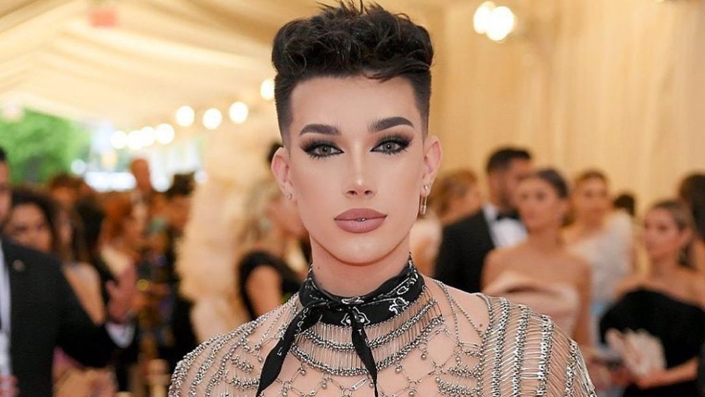 James Charles // © instagram.com/jamescharles