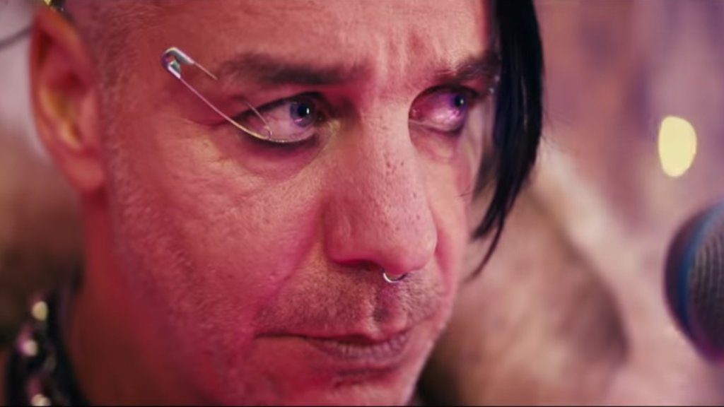 Till Lindemann hat die erste Single seines kommenden Soloalbums veröffentlicht.