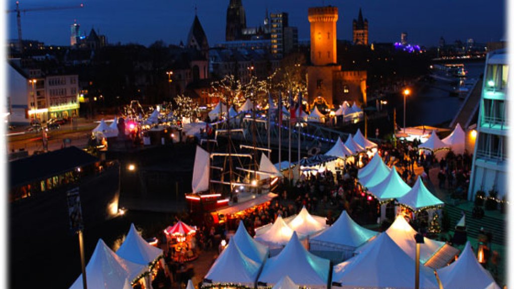 Weihnachtsmarkt // © www.hafen-weihnachtsmarkt.de