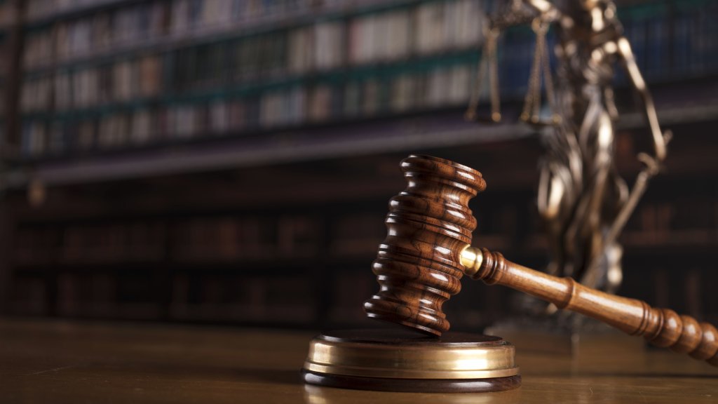 Die Justizmühlen mahlen manchmal sehr lange // © Zolnierek