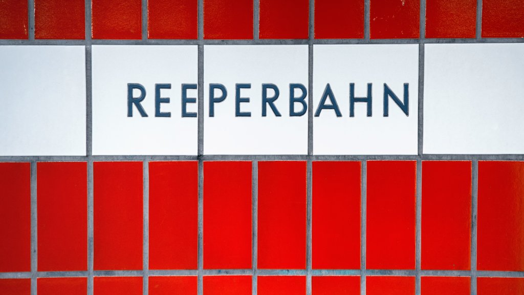 Auf der Reeperbahn... // © Jürgen Sack