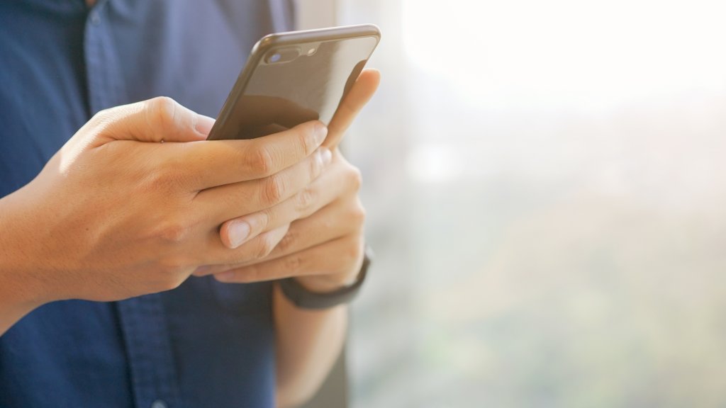 Grindr und OkCupid geben persönliche Informationen weiter