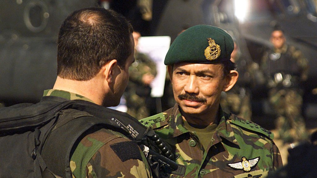 Erster Mann in Brunei angeklagt