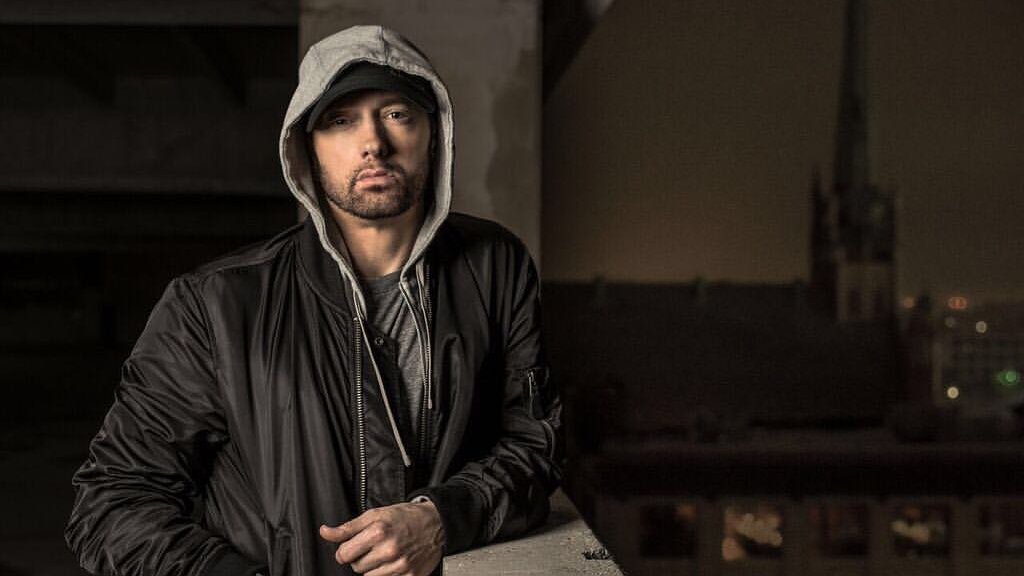 Eminem scherzt mit Grindr-Foto