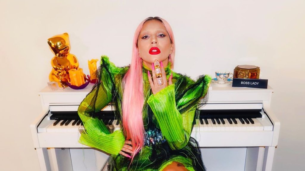Lady Gaga kündigt eine neue Single an