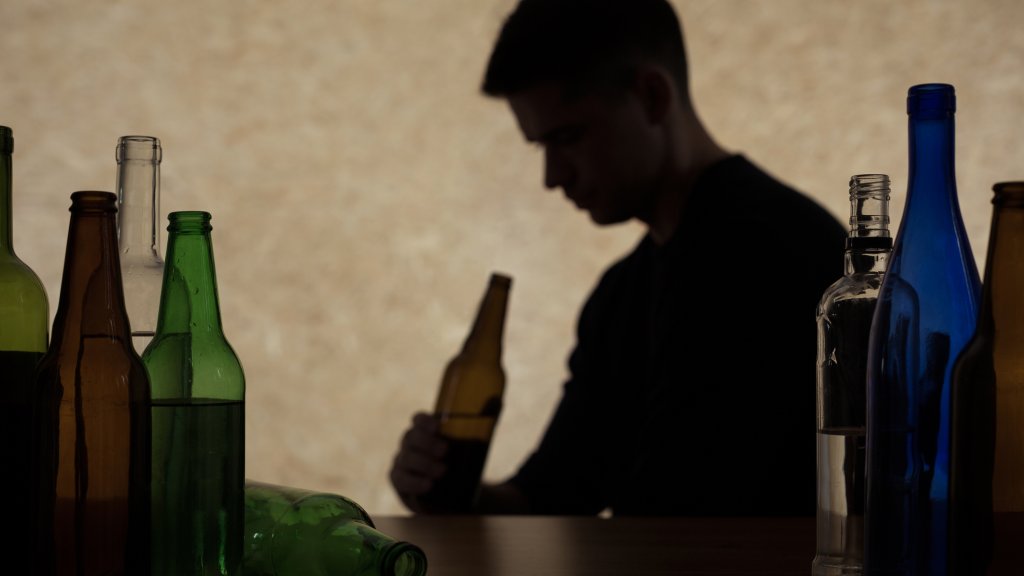 Jugendliche Schläger verprügelten schwules Paar