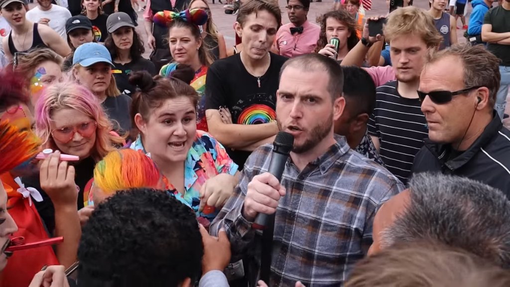 Auckland Pride wehrt sich gegen einen homophoben Prediger