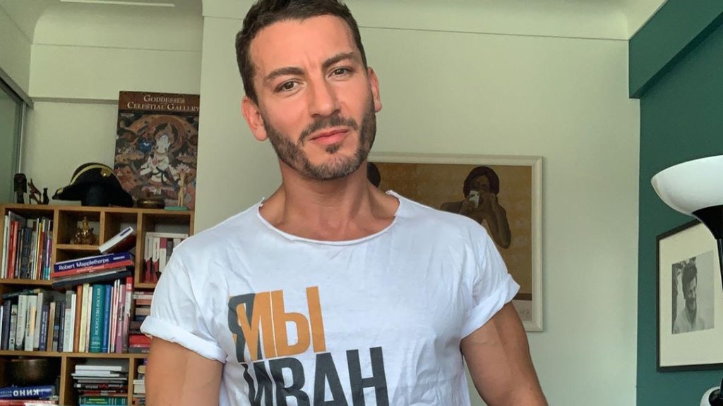 Schwuler Russe animiert zum Coming-out