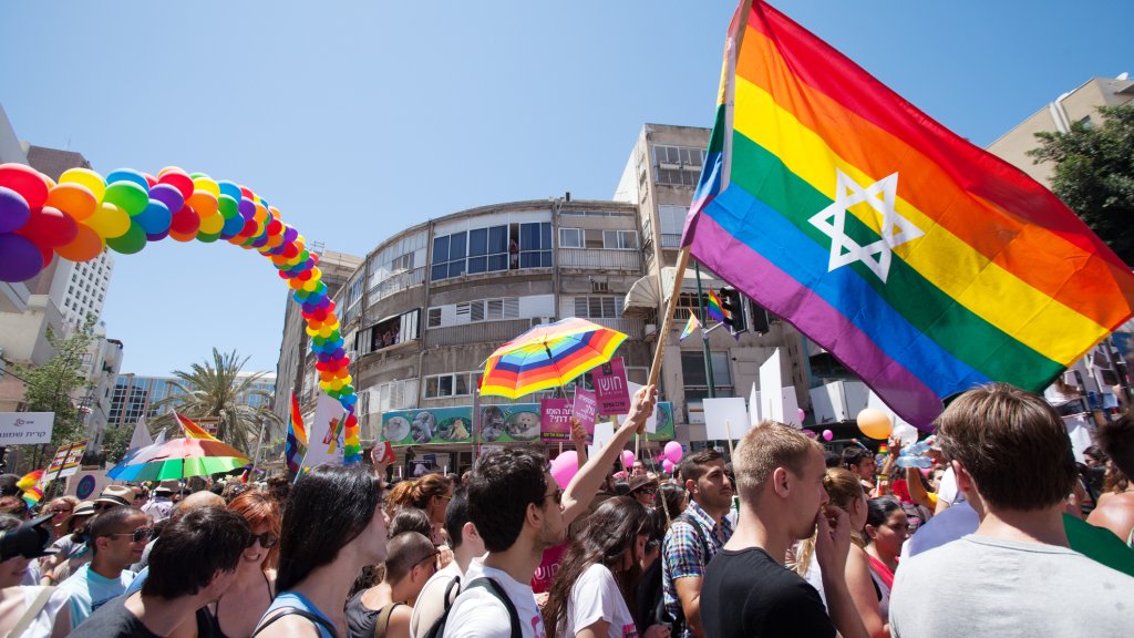 Tel Aviv will gleichgeschlechtliche Paare anerkennen