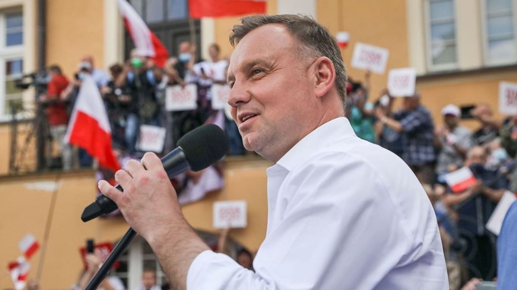 Noch amtierender Präsident unterschreibt Verfassungsänderung