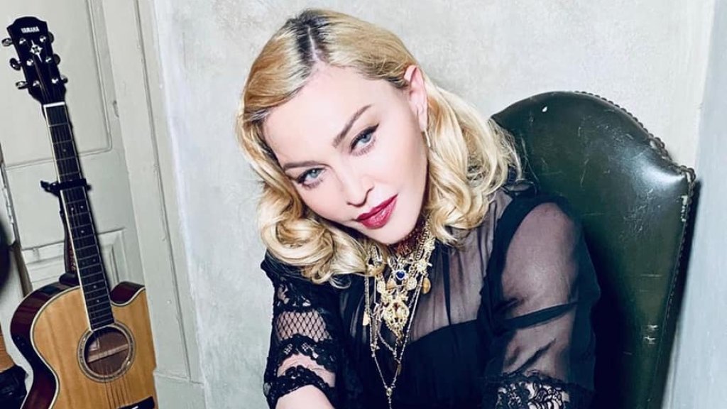 Madonna teilt Verschwörungstheorien über COVID-19
