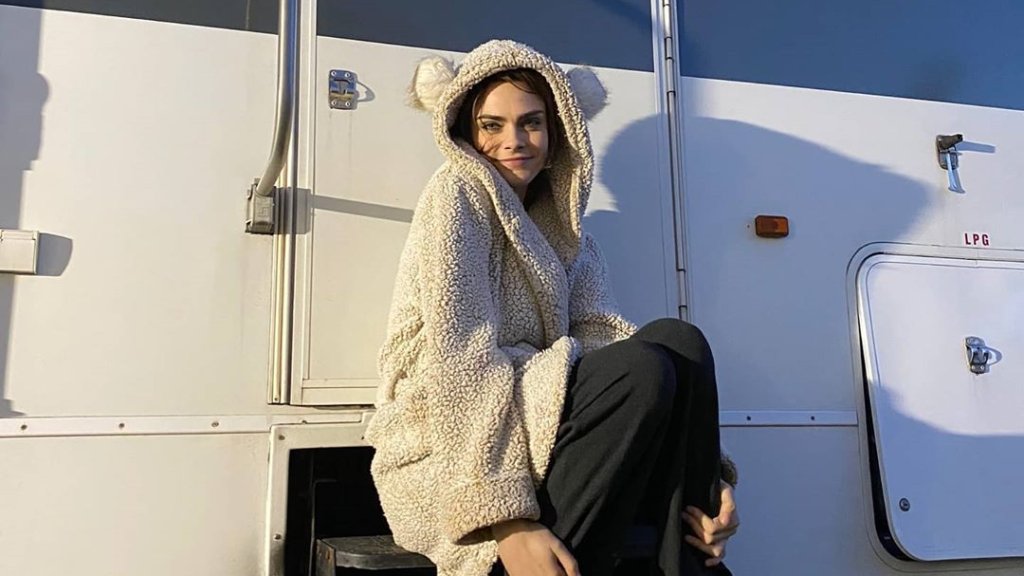 Cara Delevingne nimmt an Experiemnet teil