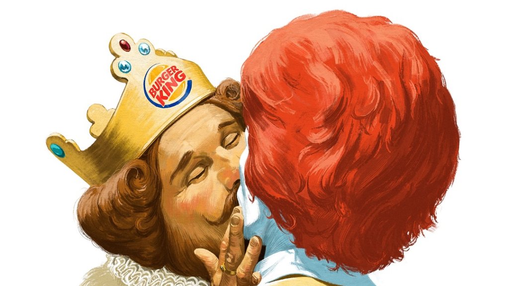 Kuss zwischen Burger King und Ronald McDonald