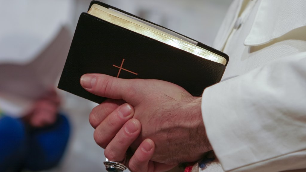 Papst Franziskus spricht sich für LGBTI* aus