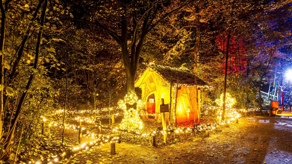 Leuchtendes Lebkuchenhaus // © Christmas Garden/Muenster4life