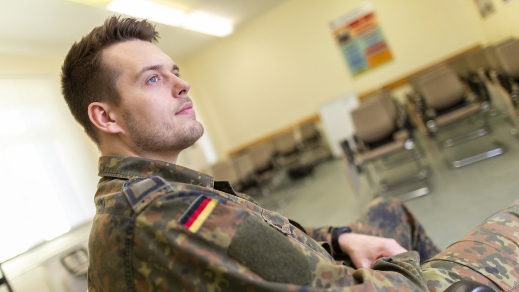Kabinett beschließt Entschädigung für homosexuelle Soldaten