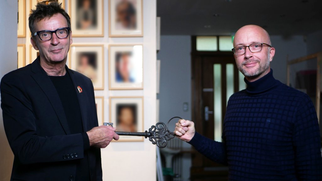 Schlüsselübergabe: Michael Schuhmacher an Oliver Schubert