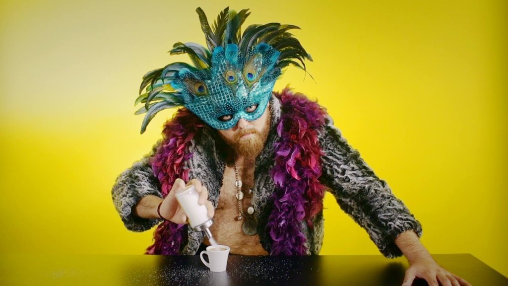 Punk-Attitüde trifft auf Drag-Theater