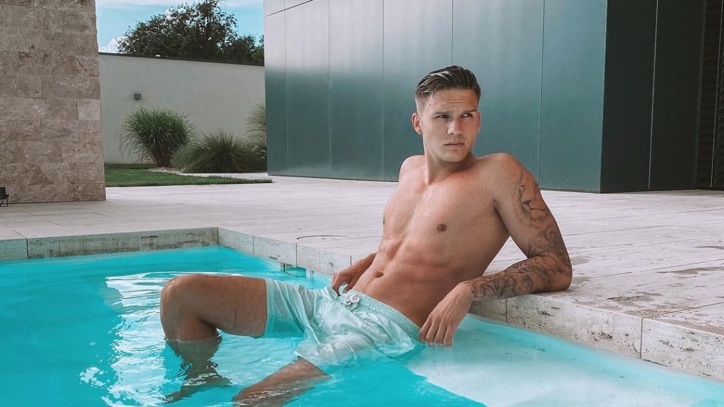 Heiße Massage und Flirtereien im Reality-TV