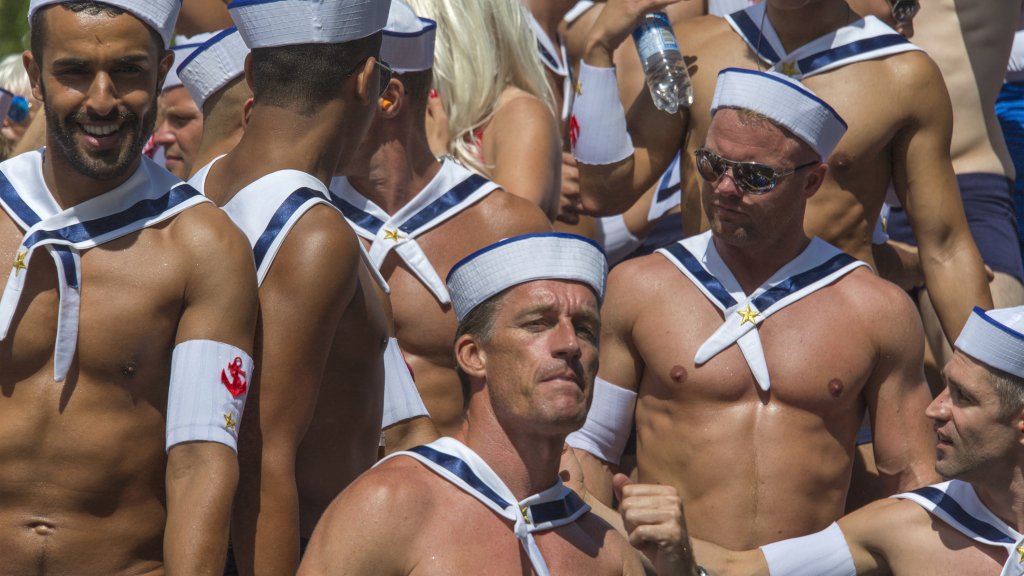 Passagiere des gesunkenen Party-Boots in der Kritik