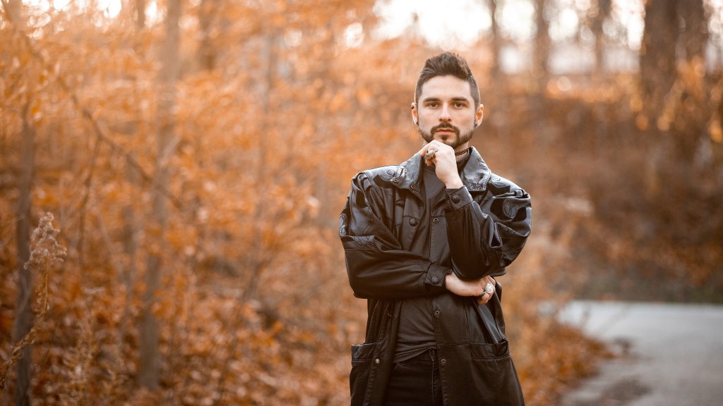 Der queere kanadische Künstler "JSJ // © JSJ