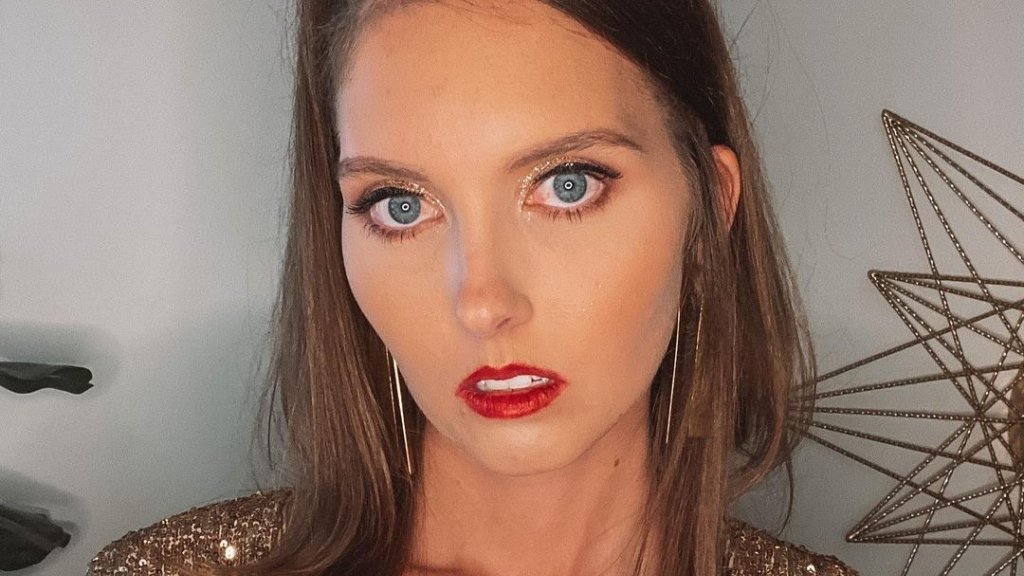Izzy Wouters // © instagram.com_izzywouters