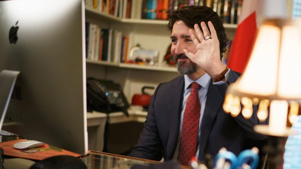 Schwuler Bürgermeister wird vor seinem Haus beleidigt