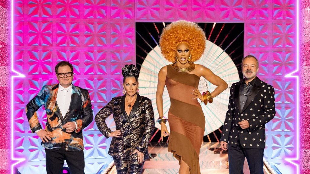 Drag Queens unterbrechen ihre Probe