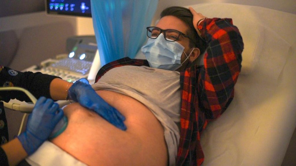 Schwangerschaft eines transsexuellen Mannes wurde mitverfolgt