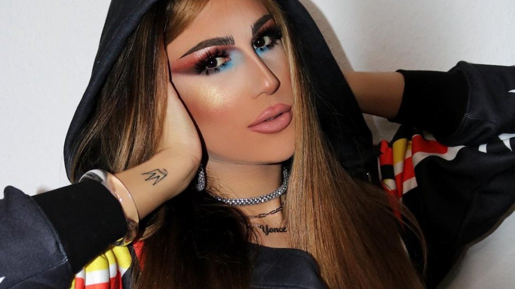 Eine Drag Queen auf der Alm //© instagram.com/yoncebanks