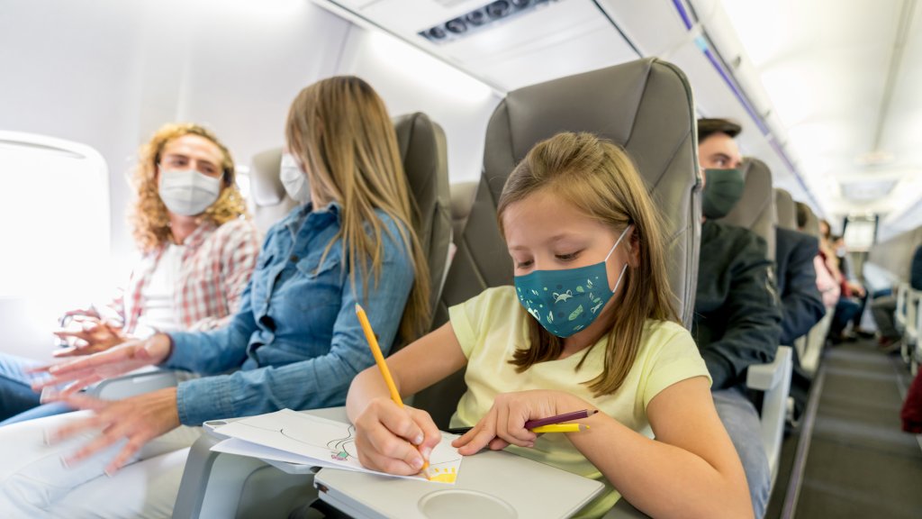 Homophobe Frau wird aus dem Flugzeug in Dallas geworfen