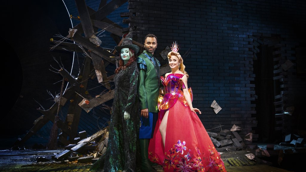 WICKED offene Probe Cast Kostüm // © Stage Entertainment