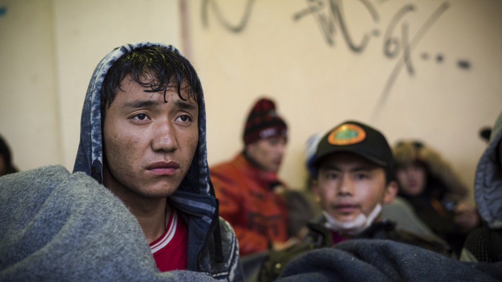 Schwuler Afghane berichtet von seinen Befürchtungen