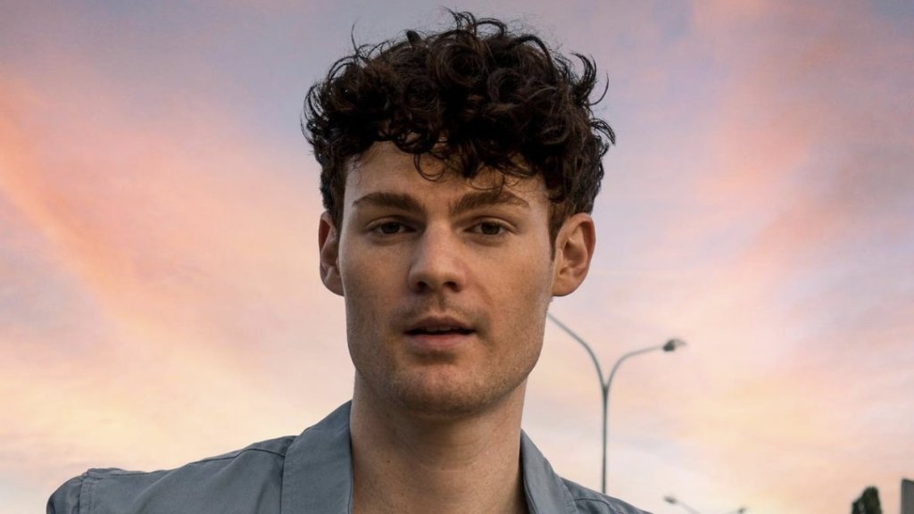 Nico Abrells neuer Song mit bekannten Gesichtern