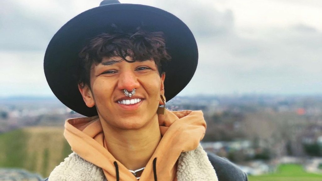 Die Aufnahme von Chiyo Gomes, einem trans* Mann, in das Programm von Mr. Gay England war wegweisend