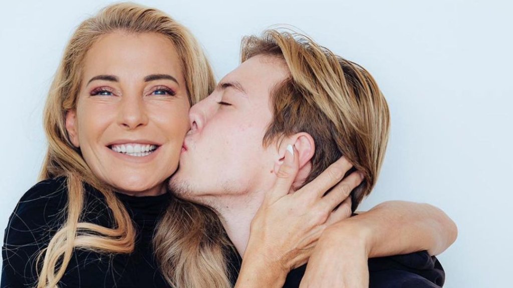 Model Giulia Siegel ist glücklich mit ihrem schwulen Sohn