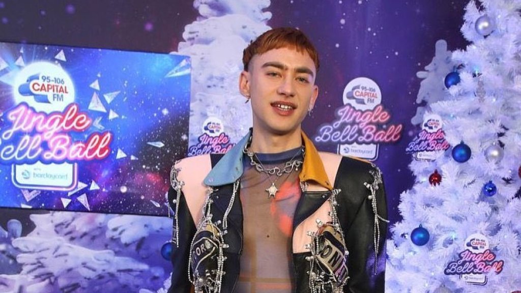 Olly Alexander will eine „sexy schwule Hexe“ spielen