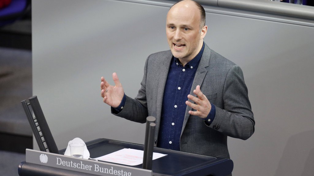Queer-Beauftragter Lehmann sieht keine Probleme im neuen Selbstbestimmungsgesetz // © IMAGO / Future Image