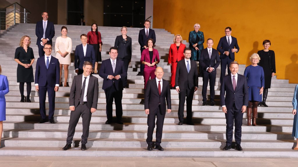 100 Tage neue Bundesregierung // © IMAGO / Frank Ossenbrink