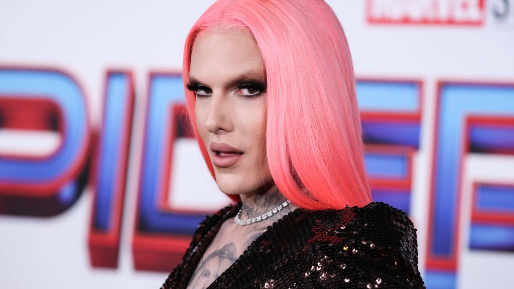 Marvel macht mobil gegen "Don't Say Gay”// © IMAGO xImagexPressxAgencyx originalFilename:collin-losangel211214_npal4