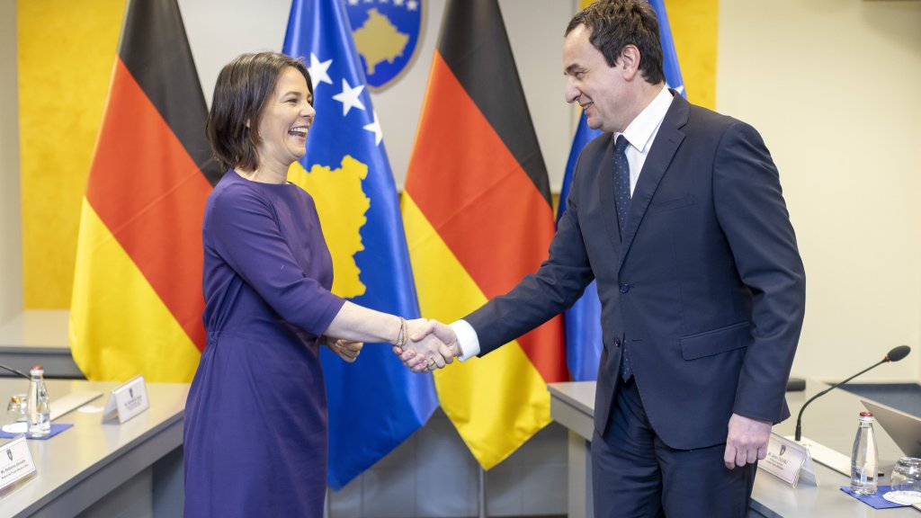 Parlament stimmt gegen queerfreundlichen Ministerpräsidenten // © IMAGO xThomasxImox