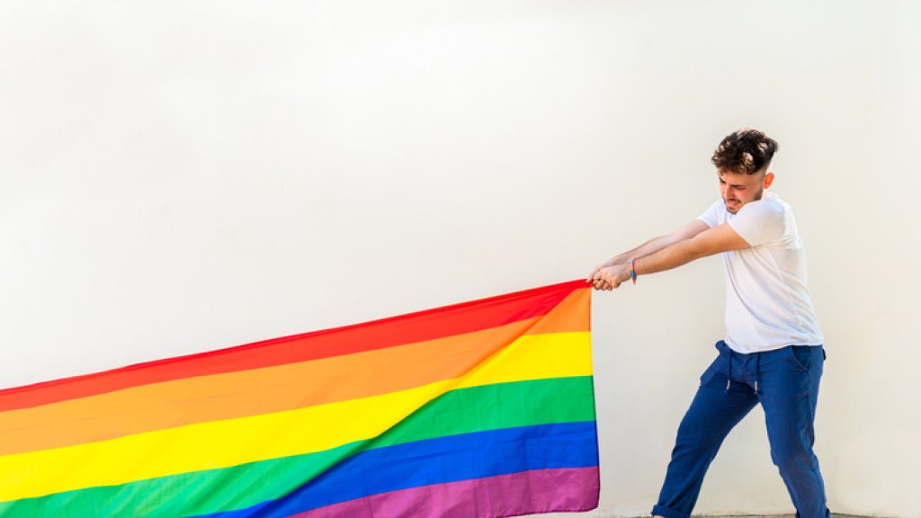 Kündigungsgrund: Homosexualität // LAURA KALA